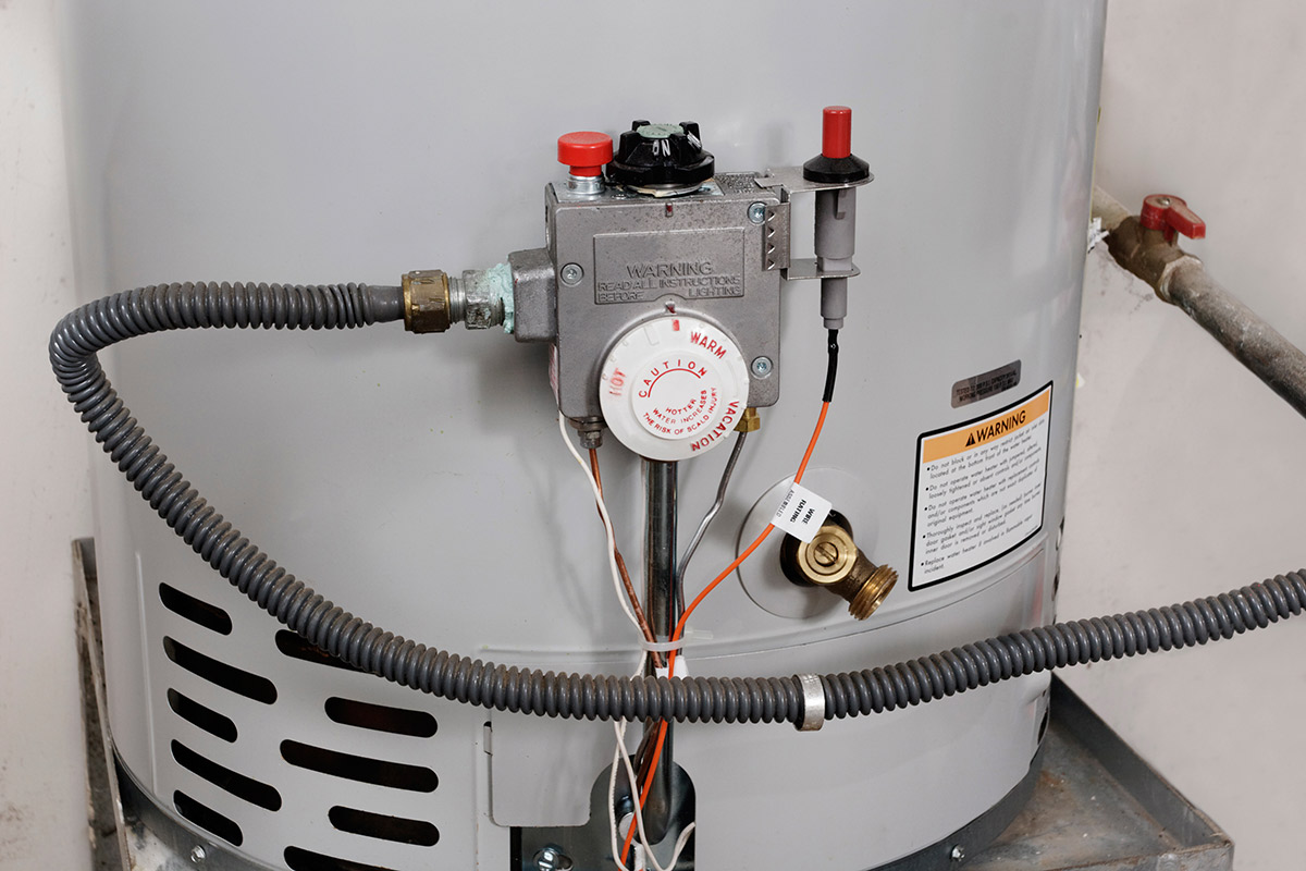 https://www.aladdinplumbing.com/NJ/wp-content/uploads/2020/05/water-heater-replacement.jpg